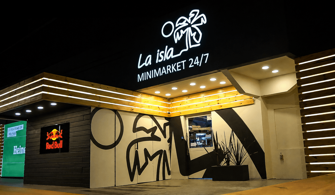 La Isla, supermercado abierto 24 horas en Maldonado.